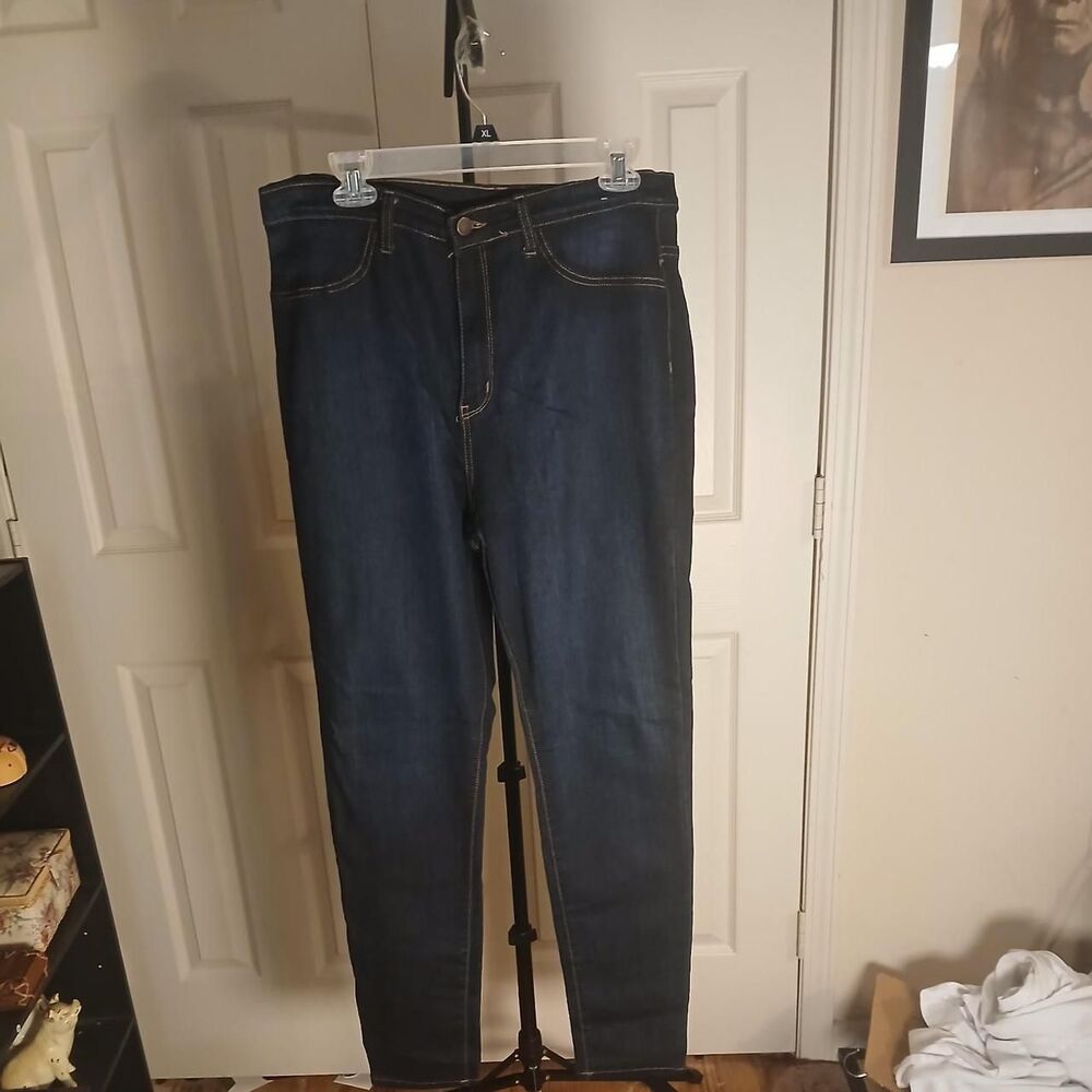 Unbranded Women's Navy and Blue Jeans